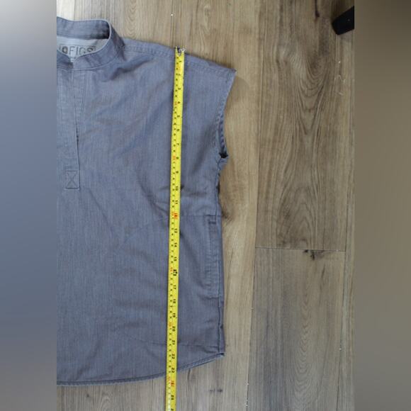 FIGS Technical Collection Scrub Top Gray Mandarin Collar Healthcare Unisex XS - Picture 7 of 8